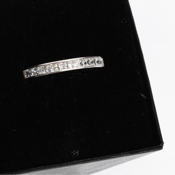 Minimalist luxury simulated diamond 1 CTW 14KT white gold band ring Absolute 8 - Picture 8 of 16